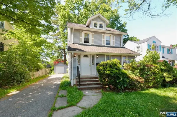 144 Degraw Avenue, Teaneck, NJ 07666