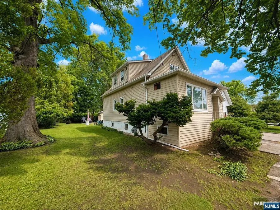 189 Martha Avenue, Elmwood Park, NJ 07407 - #2