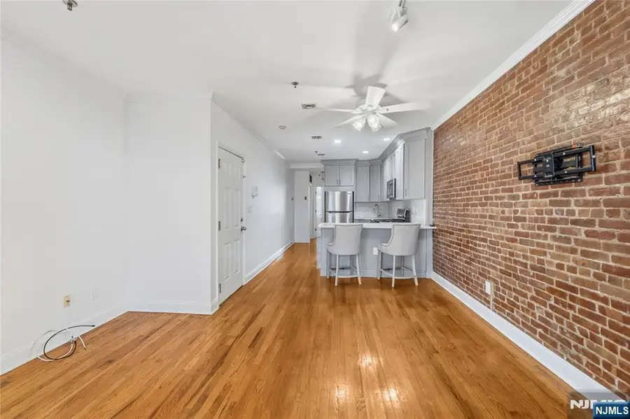 919 Park Avenue 3R, Hoboken, NJ 07030 - #3