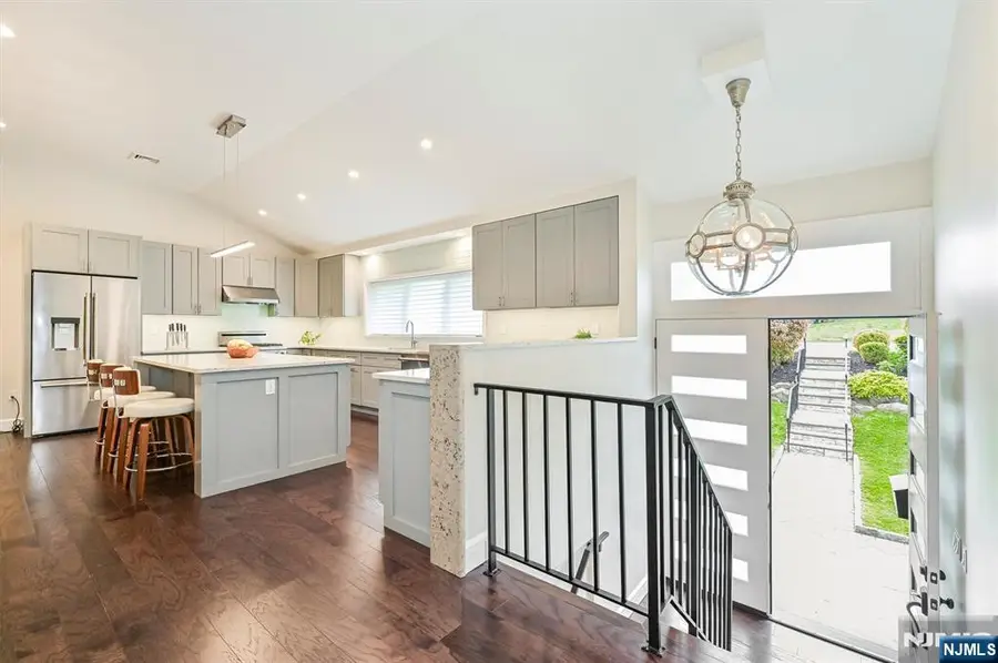 655 Floyd Street, Englewood Cliffs, NJ 07632 - #3