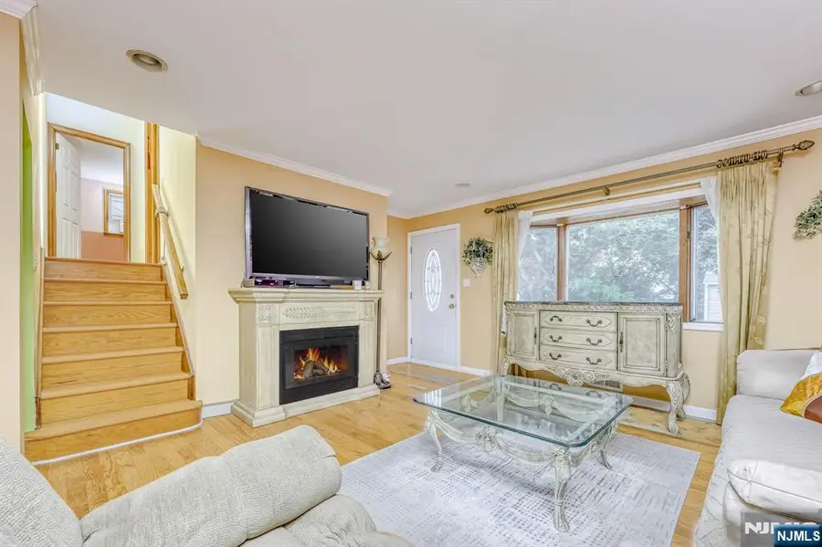 37 Cedar Drive, Rochelle Park, NJ 07662 - #2
