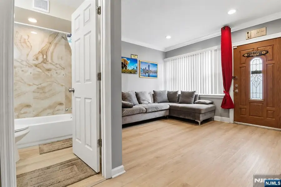 407 3rd Avenue, Newark, NJ 07107 - #3