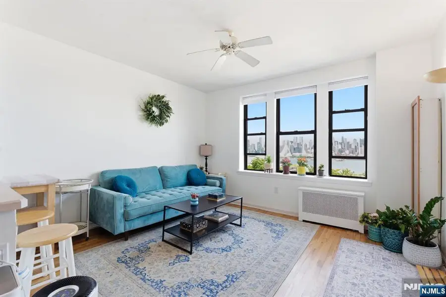 883 E Boulevard 1F, Weehawken, NJ 07086 - #2