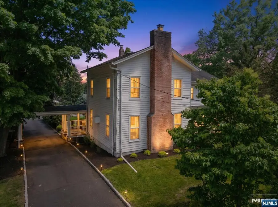 16 Pascack Road, Woodcliff Lake, NJ 07677 - #2