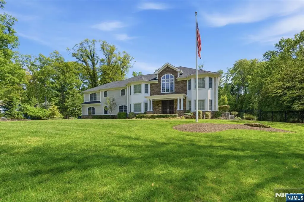 184 Donny Brook Drive, Allendale, NJ 07401 - #1