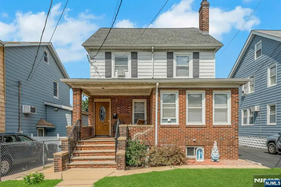 18 Ilford Avenue, North Arlington, NJ 07031 - #2