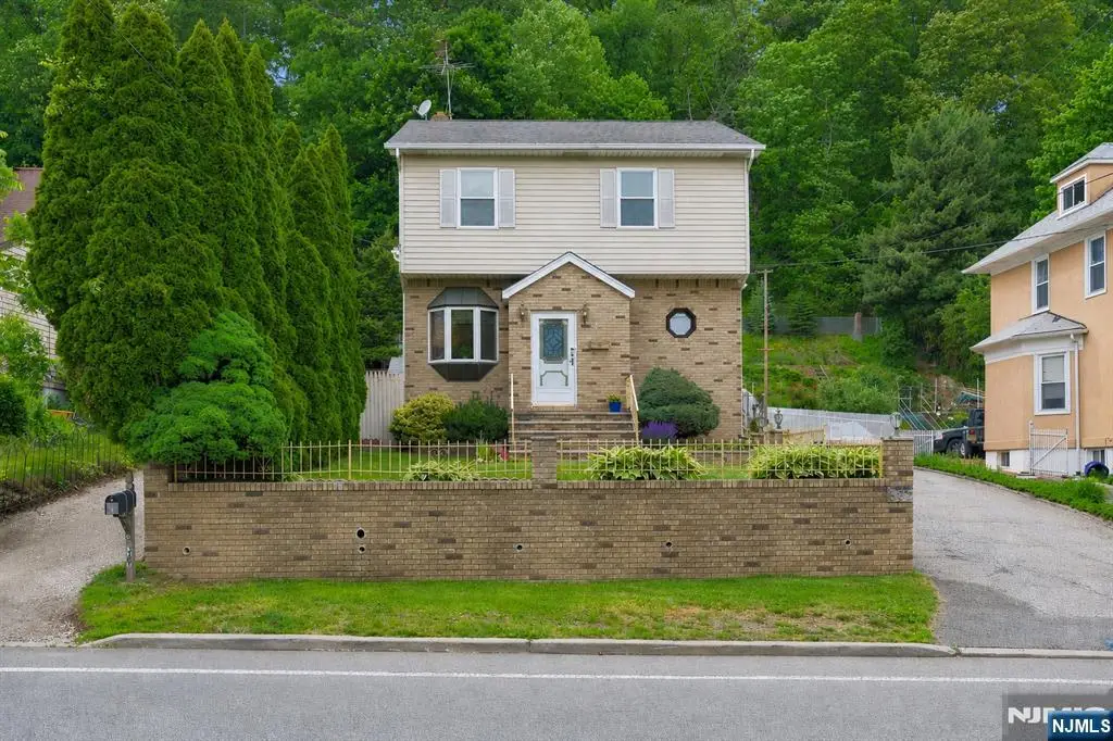 562 Valley Road, Clifton, NJ 07013 - #1
