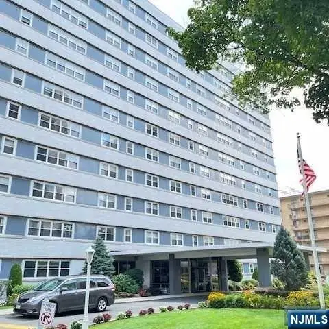 280 Prospect Avenue 11 E, Hackensack, NJ 07601