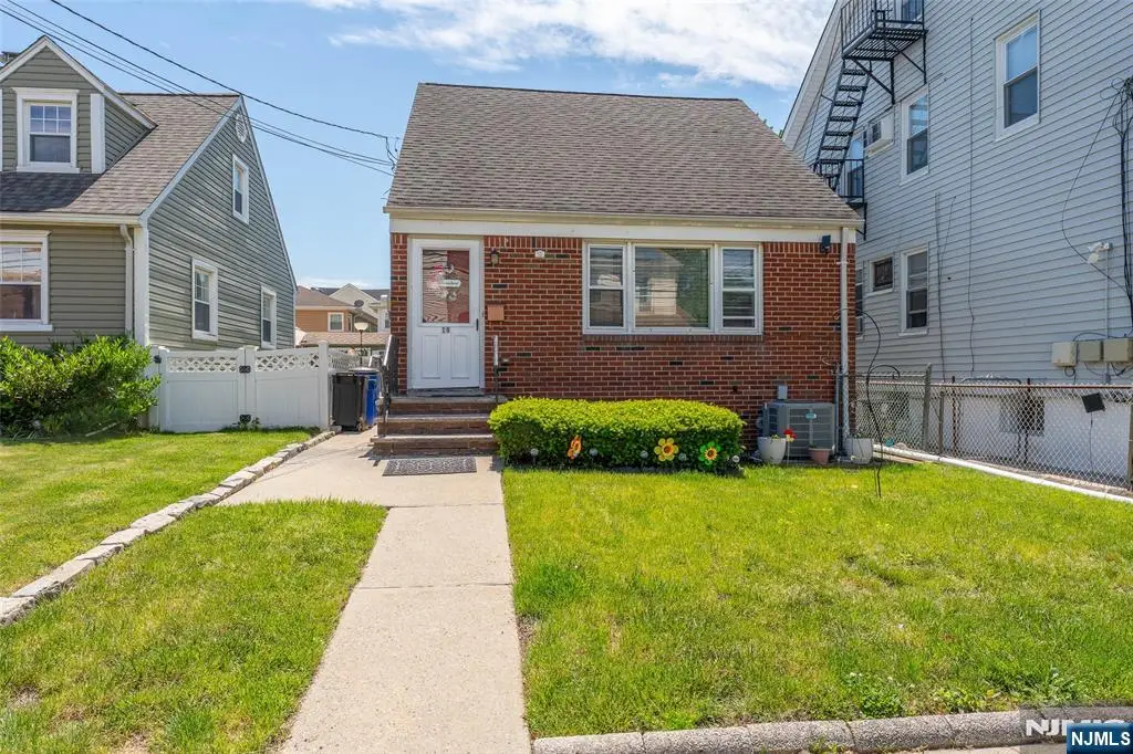 19 Albert Street, North Arlington, NJ 07031 - #1