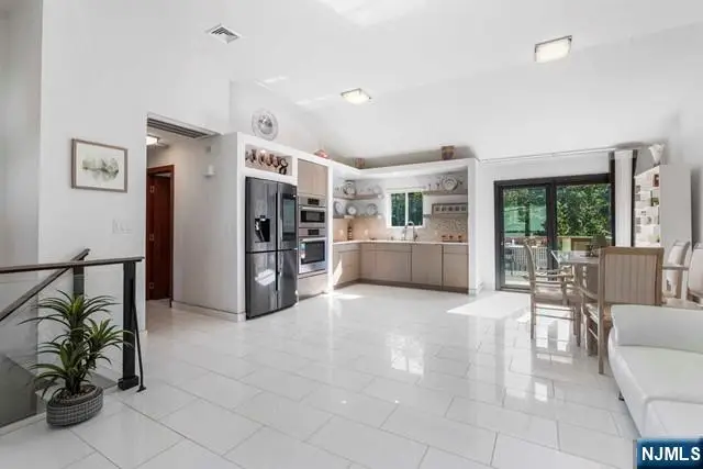 531 Chestnut Place, Teaneck, NJ 07666 - #2