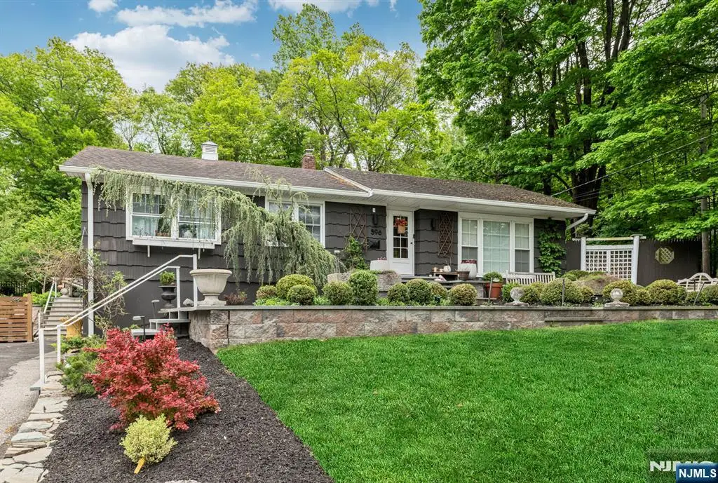 596 Wyckoff Avenue, Mahwah, NJ 07430 - #1