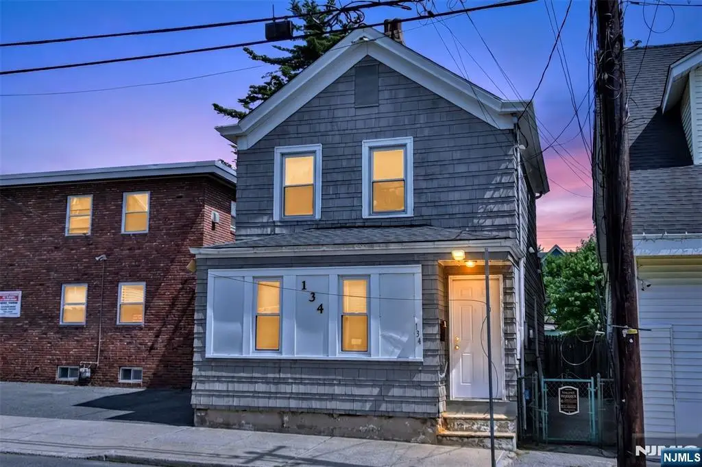 134 8th Street, Paterson, NJ 07522 - #1