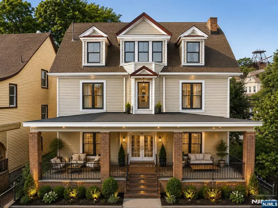 366 7th Avenue, Newark, NJ 07107 - #2