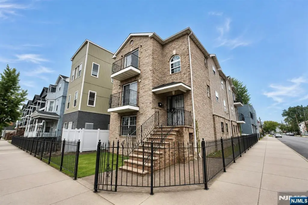711 S 11th Street, Newark, NJ 07103 - #1