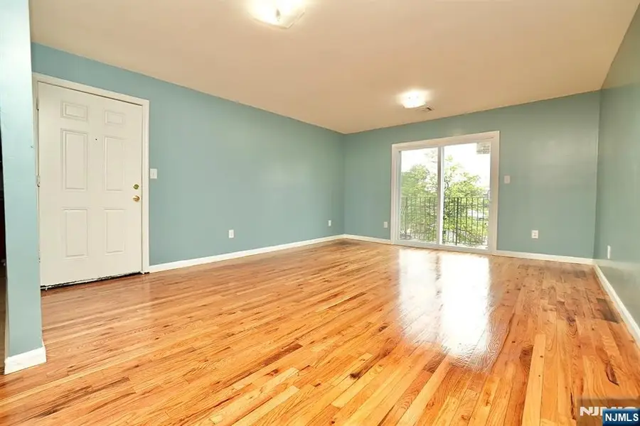 711 S 11th Street, Newark, NJ 07103 - #3