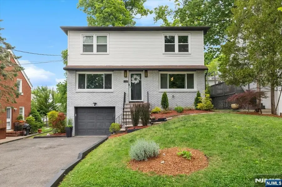 11 Nottingham, West Orange, NJ 07052 - #2
