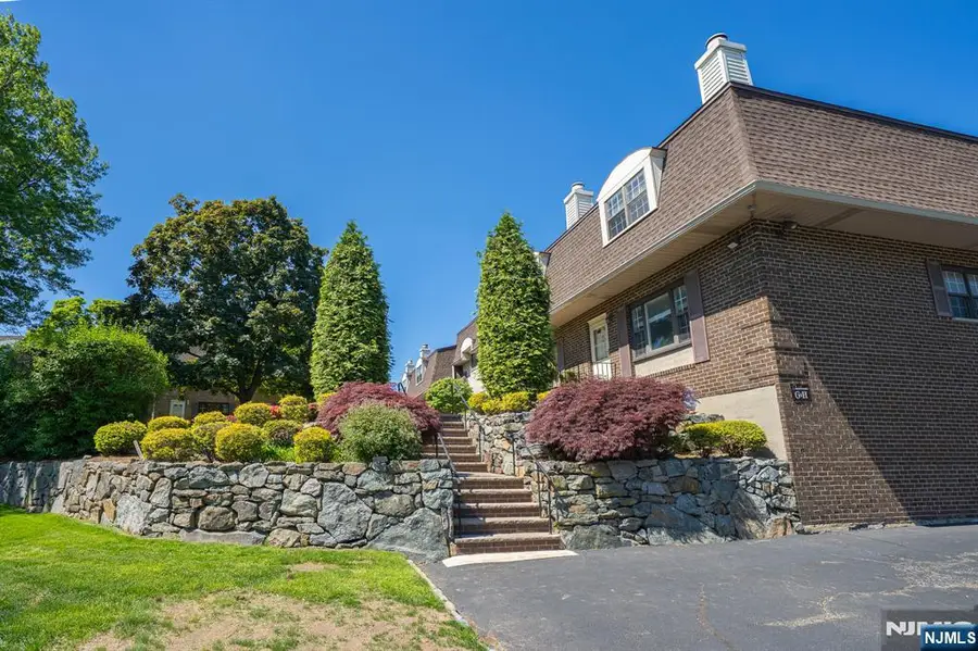 575 Grove, Clifton, NJ 07013 - #3