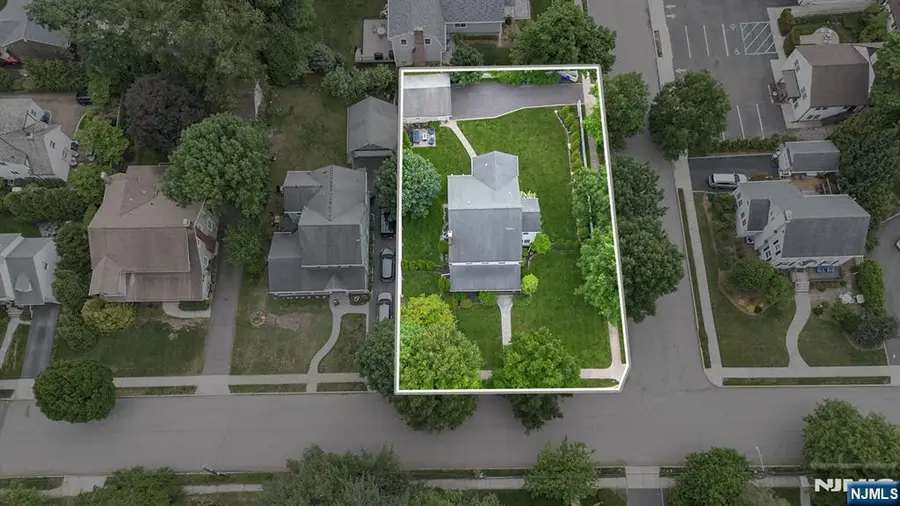 402 Enos Place, Ho Ho Kus, NJ 07423 - #2