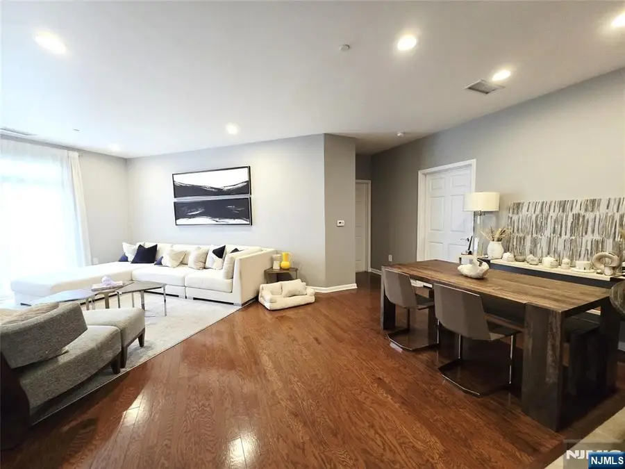 2208 Riverview Avenue 208, Englewood, NJ 07631 - #3