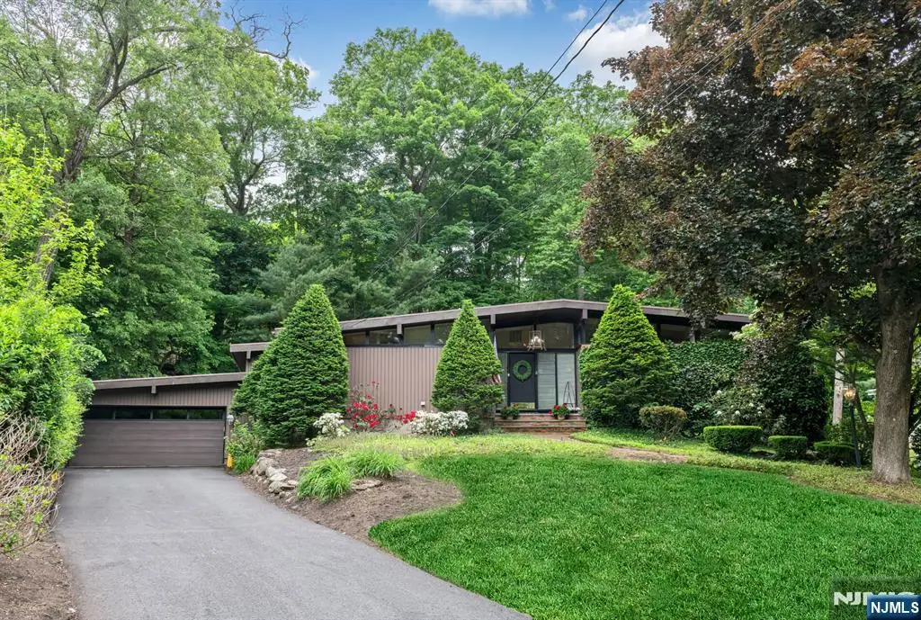 11 Kingsley Road, Ringwood, NJ 07456 - #1