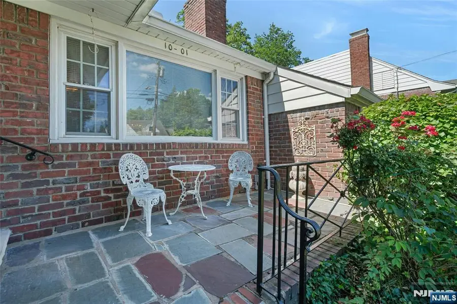 10-01 Plymouth Drive, Fair Lawn, NJ 07410 - #2