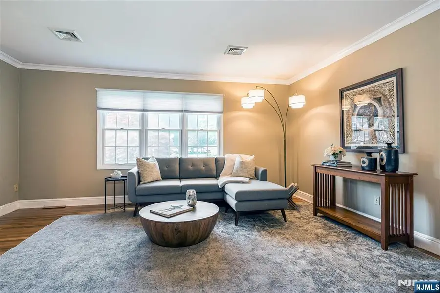 14 Clifford Drive, Park Ridge, NJ 07656 - #3