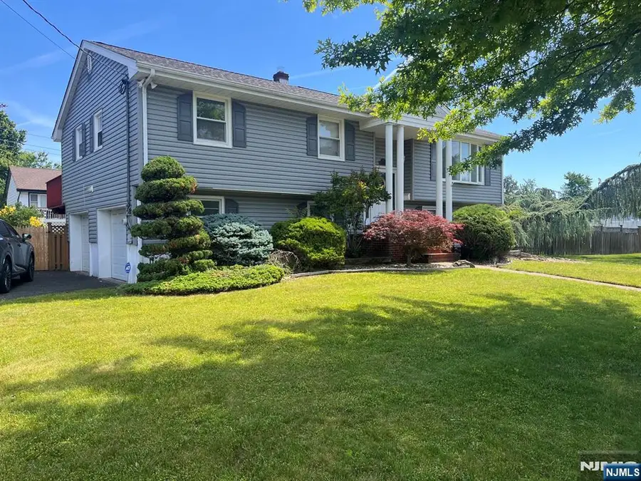 177 Truman Terrace, Paramus, NJ 07652 - #2