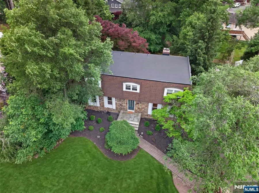 559 Wayne Drive, River Vale, NJ 07675 - #2
