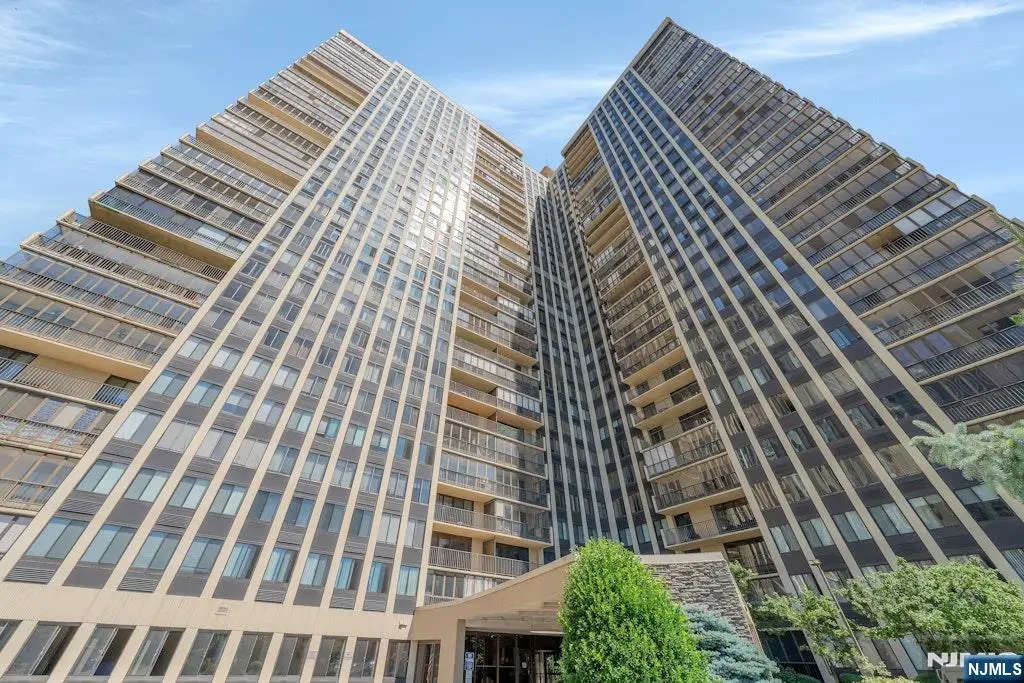 200 Winston Drive 106, Cliffside Park, NJ 07010 - #1