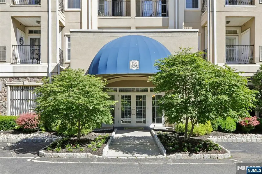9104 Ravenscroft Road, Clifton, NJ 07013 - #3