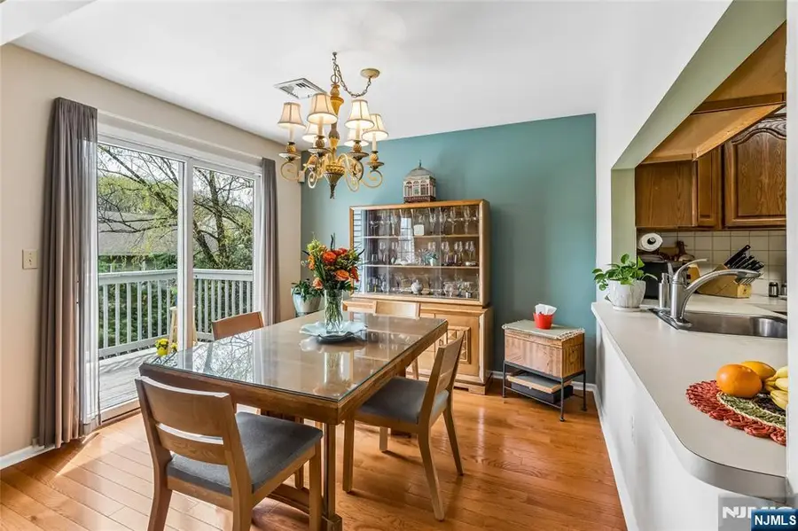 8 Quartz Lane, Paterson, NJ 07501 - #3