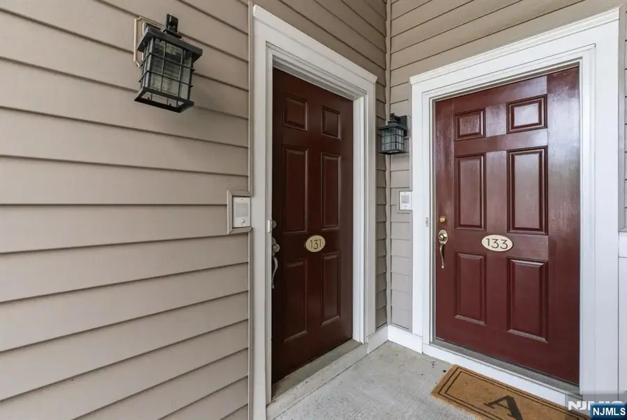 131 Brittany Court, Clifton, NJ 07013 - #3