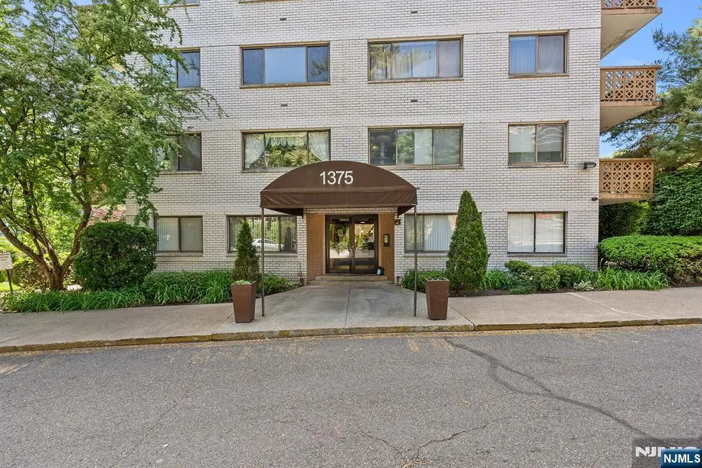 1375 River Road 1E, Edgewater, NJ 07020 - #1