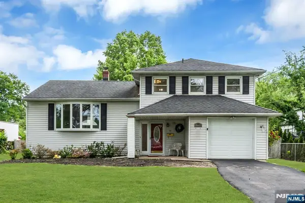 86 Portland Avenue, Fanwood, NJ 07023