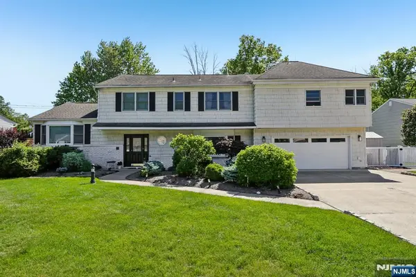 20 Normandy Road, Montville Township, NJ 07058