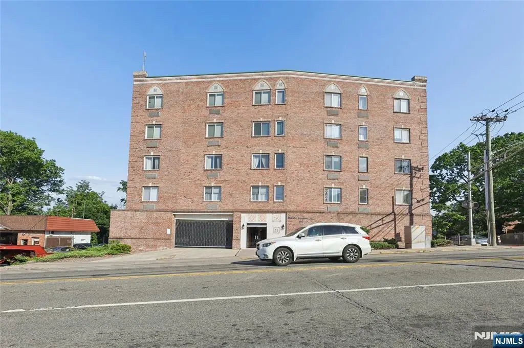399 11th Street 403, Palisades Park, NJ 07650 - #1