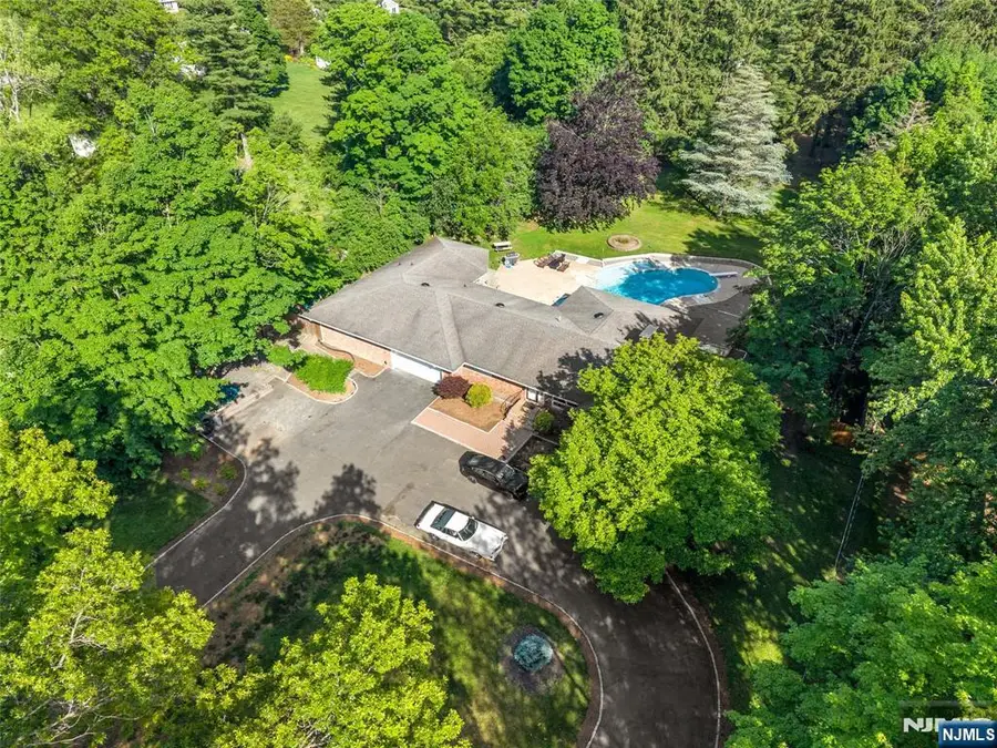 20 Conkling Road, Roxbury, NJ 07836 - #2