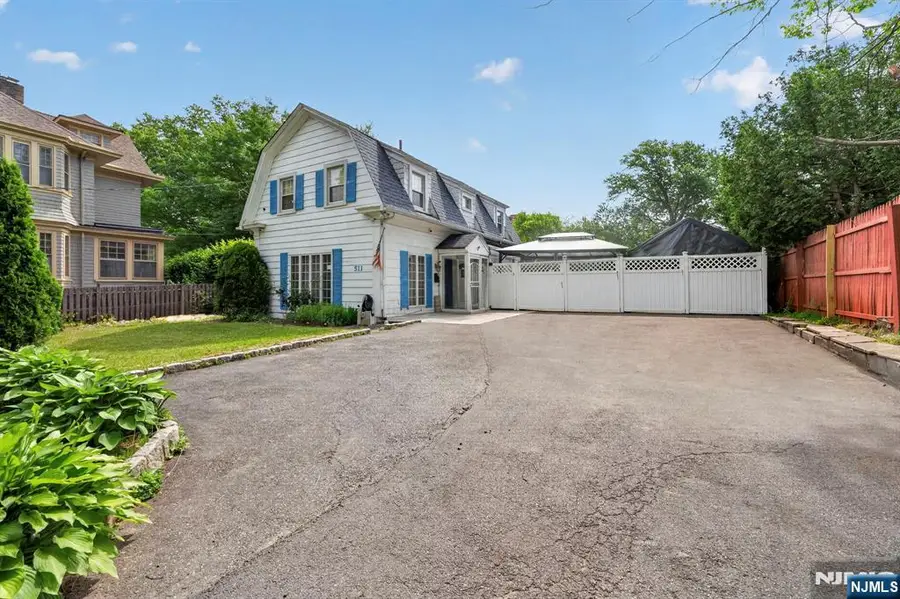 509-511 Ridge Street, Newark, NJ 07104 - #3
