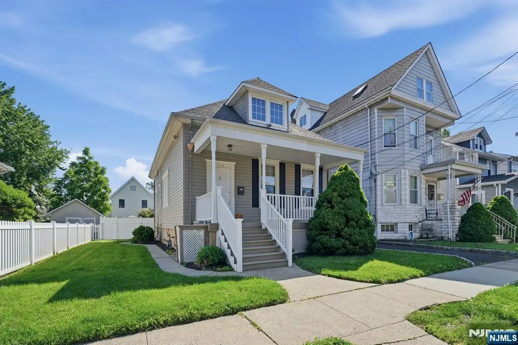 219 Magie Avenue, Roselle Park, NJ 07204 - #1