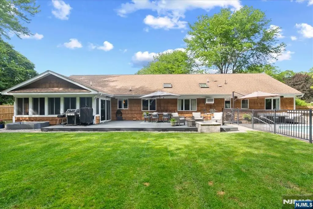 21 Carteret Street, West Milford, NJ 07480 - #1