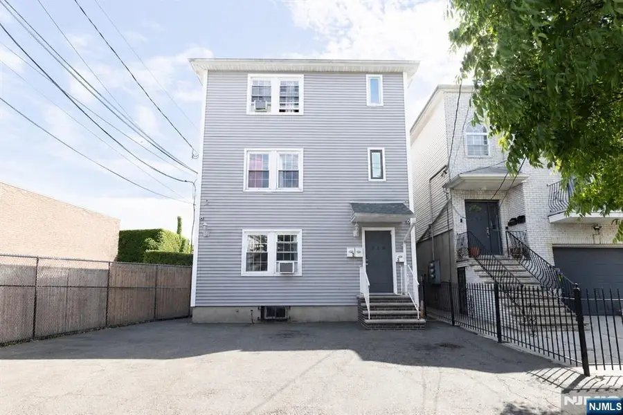 350 New Street, Newark, NJ 07103 - #3