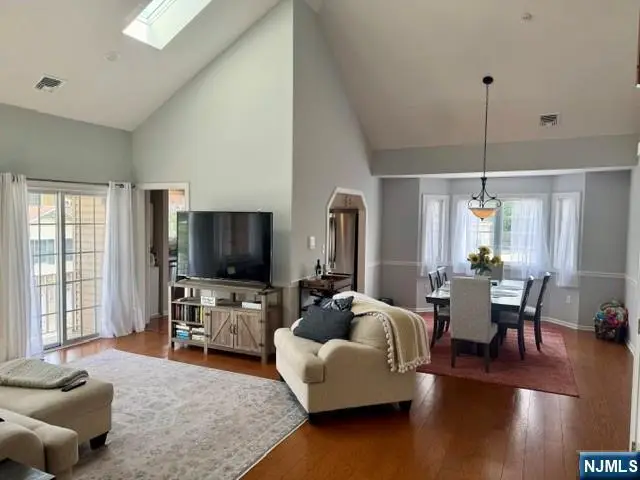 105 Roseland Avenue 304, Caldwell, NJ 07006 - #3