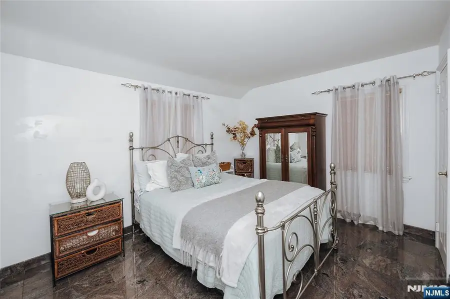 64 Orchard, Clifton, NJ 07012 - #2
