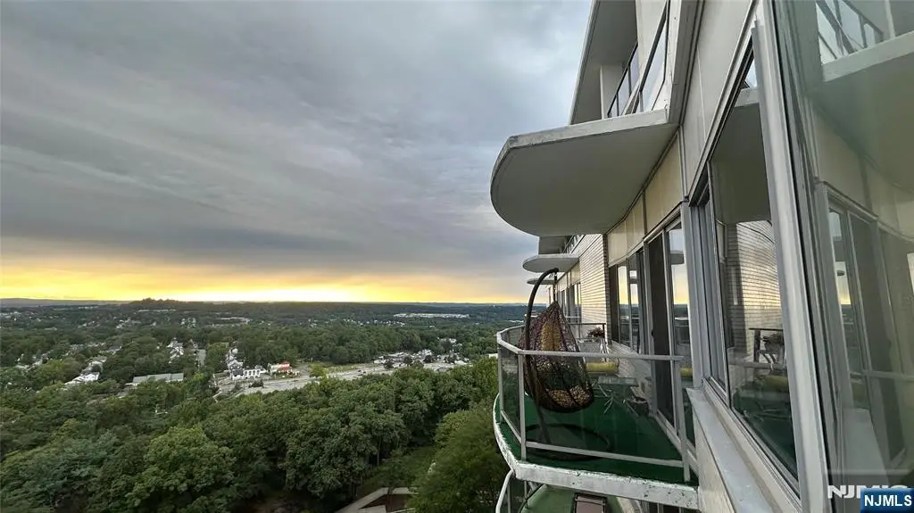 1 Claridge Drive 1000, Verona, NJ 07044 - #1