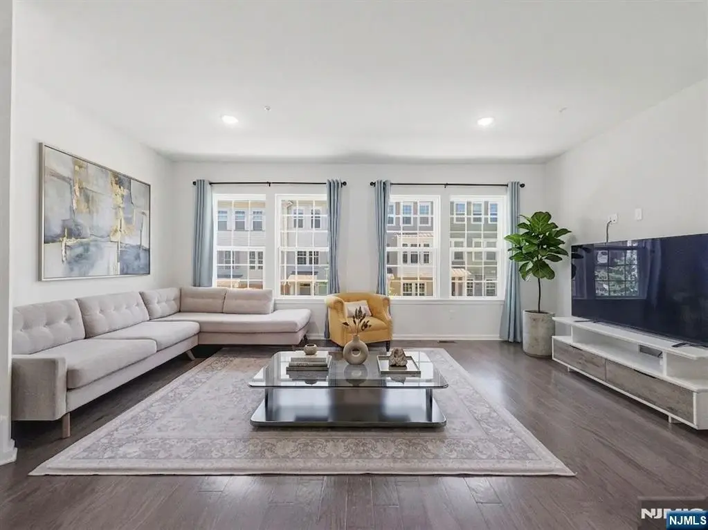 85 Truman Drive, Wood Ridge, NJ 07075 - #1