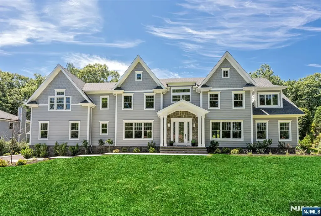 520 Clinton Avenue, Wyckoff, NJ 07481 - #1