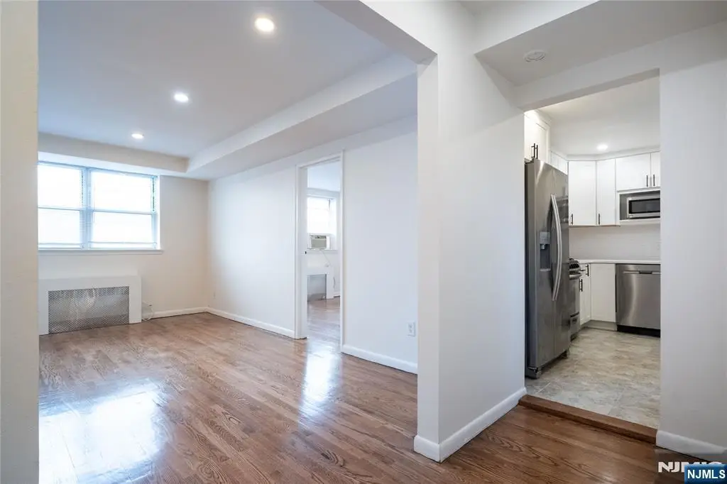 59-61 Brighton Avenue 20, Belleville, NJ 07109 - #1