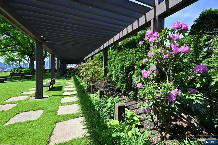 7002 Boulevard East 5E, Guttenberg, NJ 07093 - #3