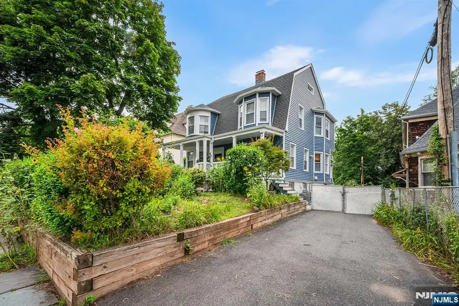 328 Springdale Avenue, East Orange, NJ 07017 - #2