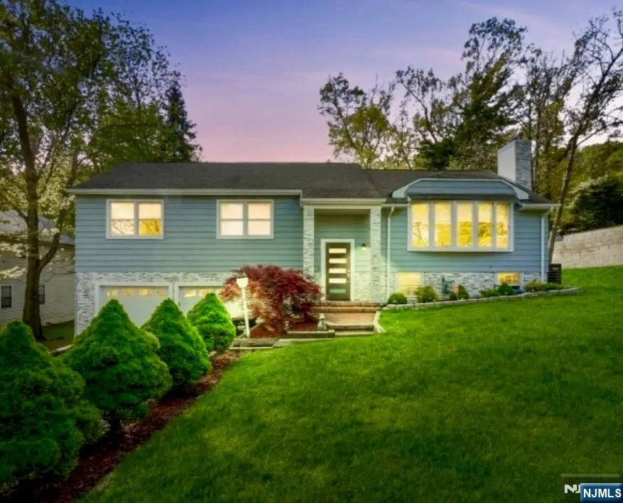 1626 Larkspur Drive, Mountainside, NJ 07092 - #1